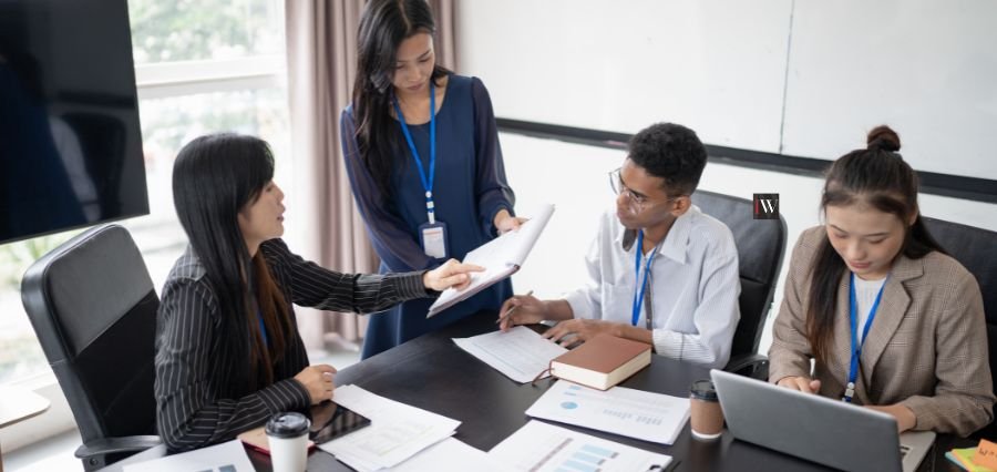 Business Communication Reimagined: 7 Powerful Benefits of Technology