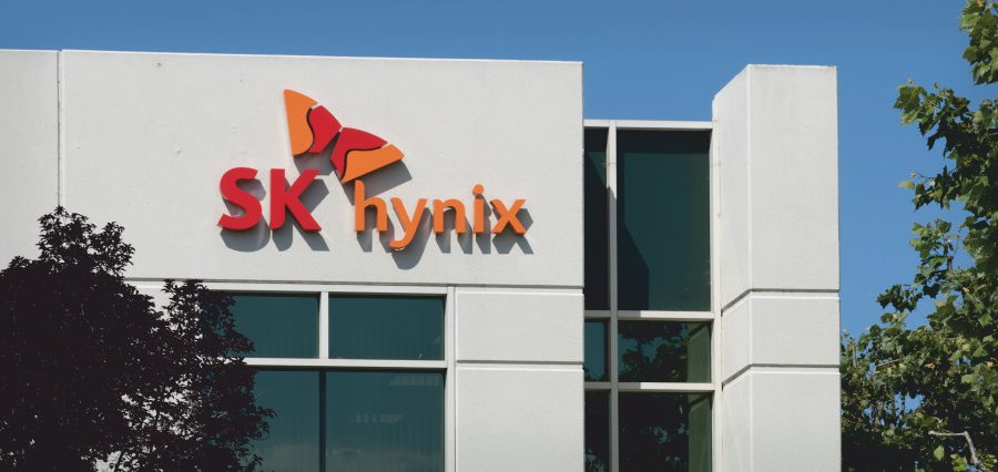 You are currently viewing SK Hynix Invests $13 Billion to Expand Memory Chip Production Amid Growing Demand