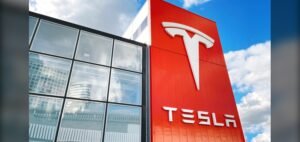 Read more about the article Tesla to Invest $2 Billion in Musk’s xAI to Accelerate AI Strategy