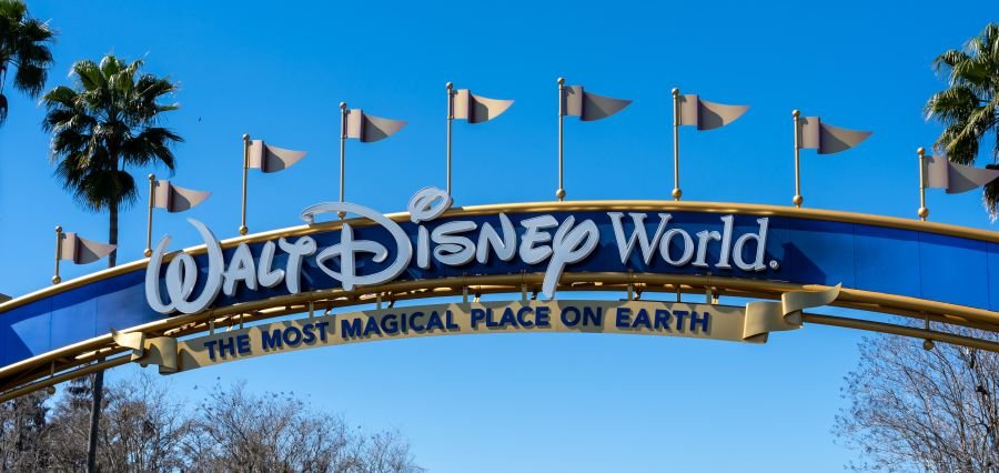 You are currently viewing Disney Explores ‘Super App’ to Unite Streaming, Parks, and Shopping Experience