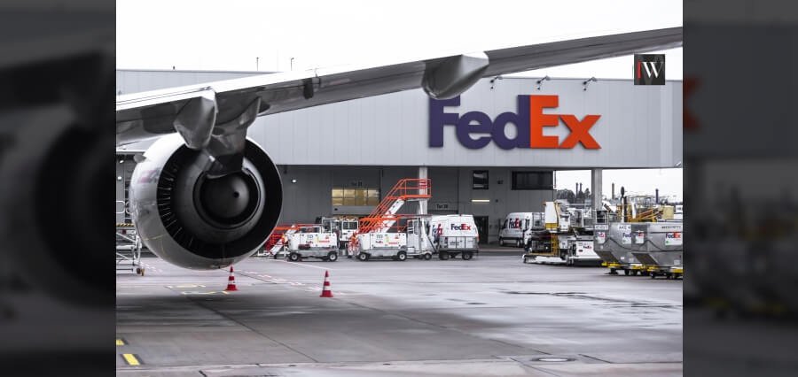You are currently viewing FedEx beats earnings and revenue forecasts in final quarter before freight business spinoff
