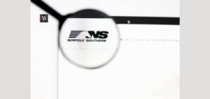 Read more about the article Union Pacific, Norfolk Southern Offer Rail Divestitures to Advance Merger